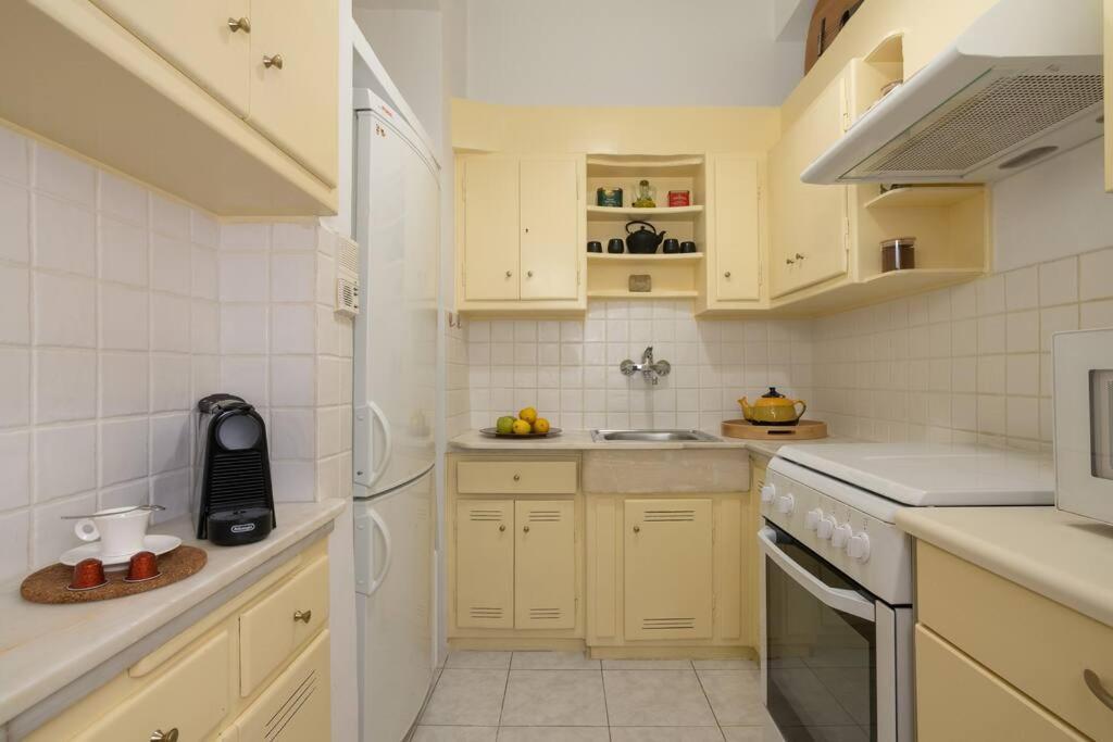 Chic N Central Apt In Kolonaki Apartamento Atenas Exterior foto