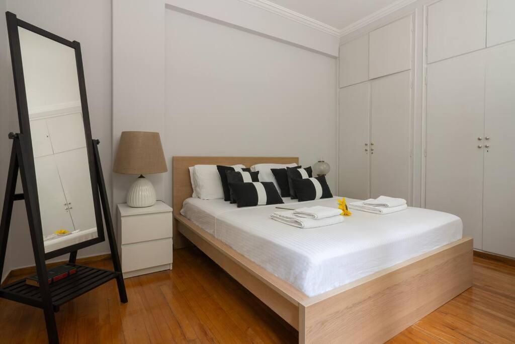 Chic N Central Apt In Kolonaki Apartamento Atenas Exterior foto